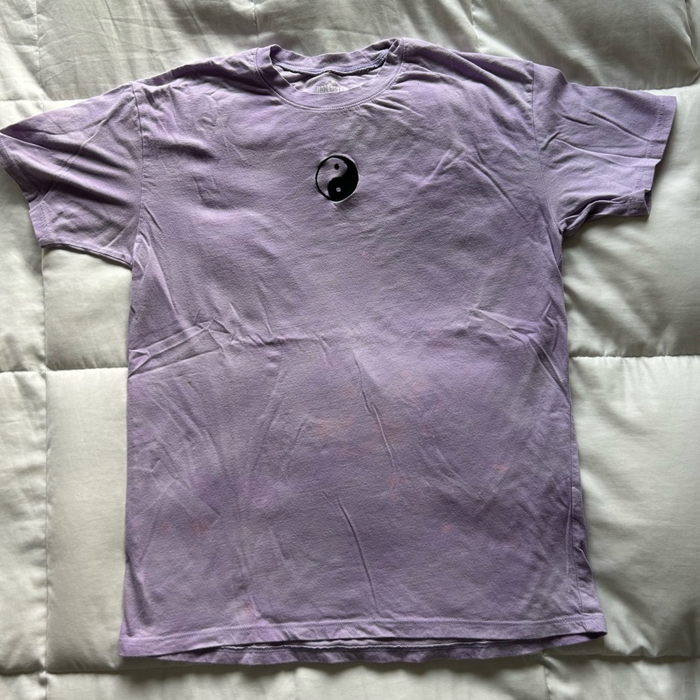 Hollister Lavender Oversized Short Sleeve with Black & White Yin Yang Women’s XS